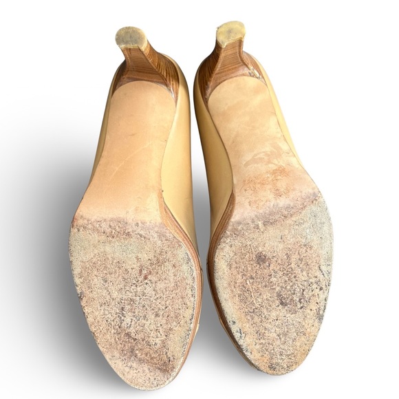Stuart Weitzman Neutral Peep Toe Heels Size 8 - Picture 5 of 9